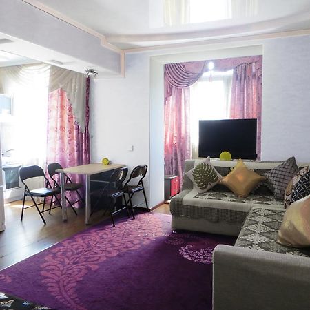 Maximus Apartament Bishkek Ngoại thất bức ảnh