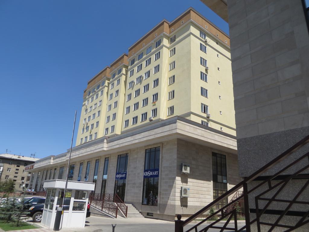 Maximus Apartament Bishkek Ngoại thất bức ảnh