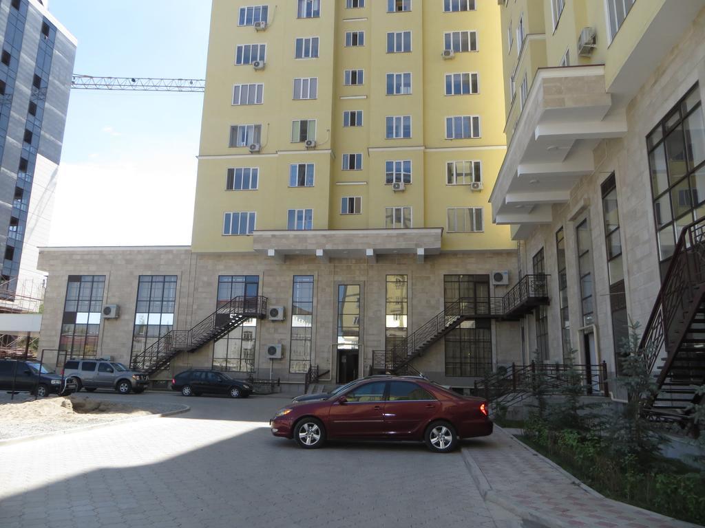 Maximus Apartament Bishkek Ngoại thất bức ảnh